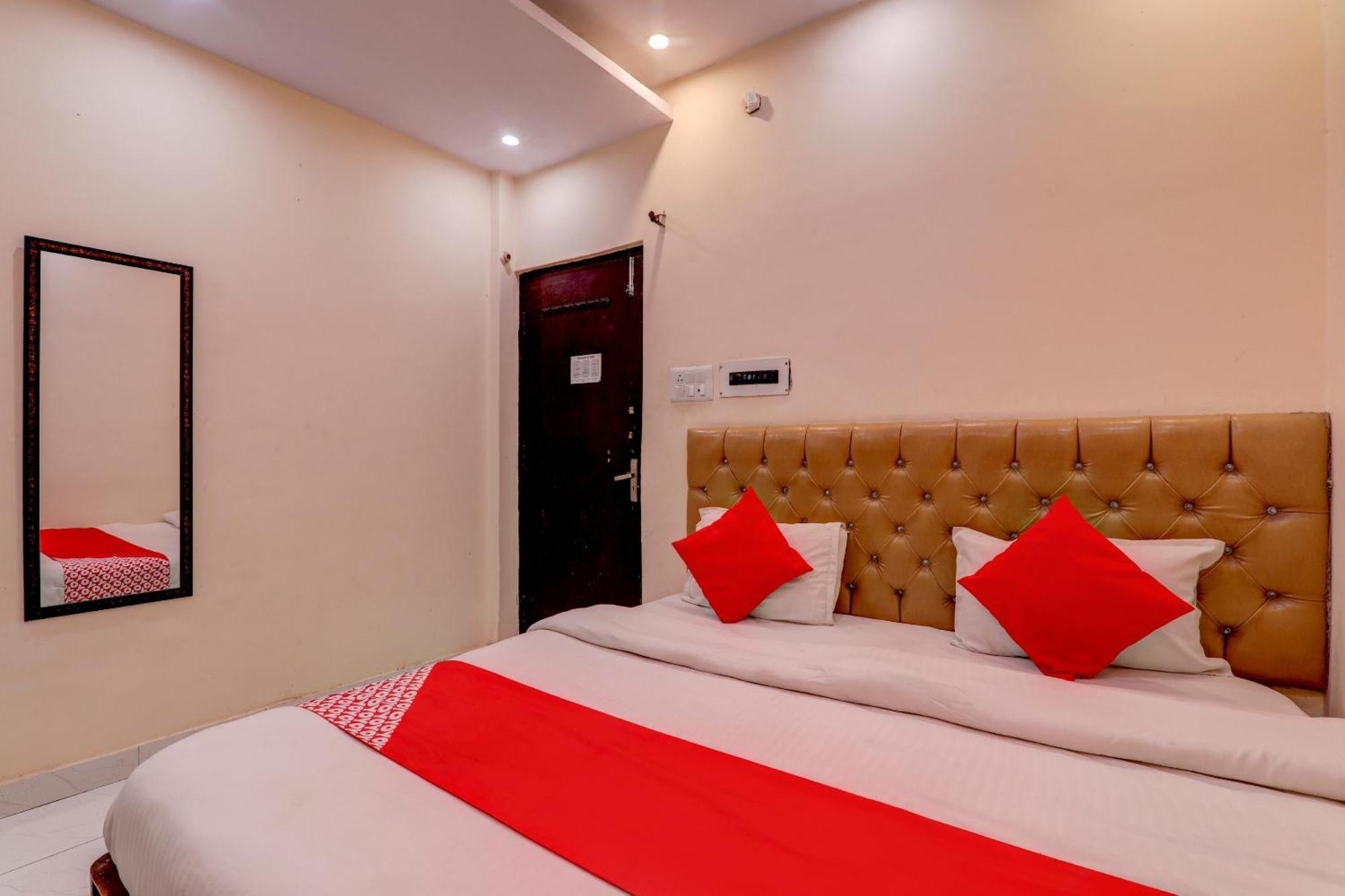 Hotel O Moon Palace Near Sahara Ganj Mall Lucknow Exterior photo