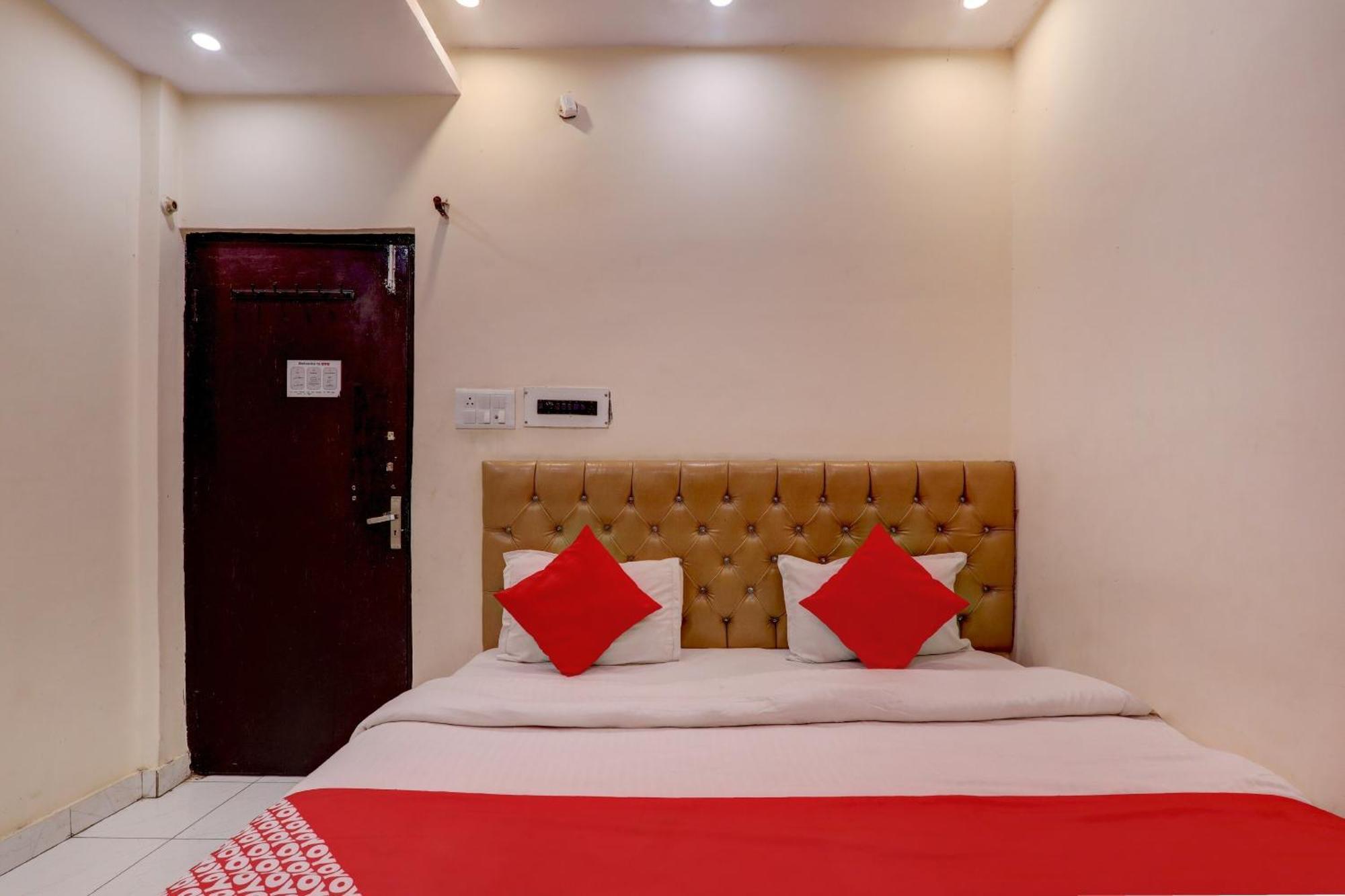 Hotel O Moon Palace Near Sahara Ganj Mall Lucknow Exterior photo