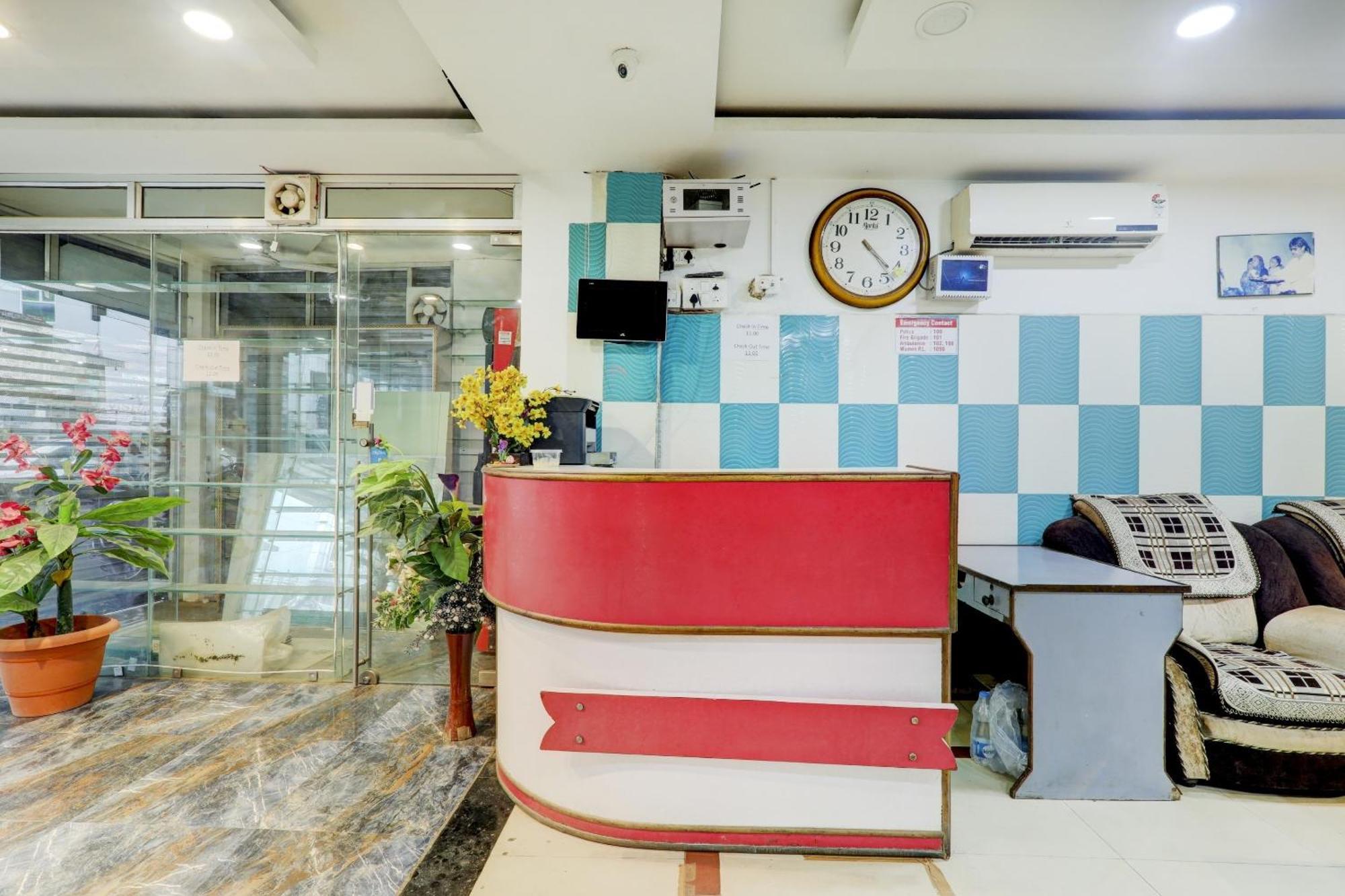 Hotel O Moon Palace Near Sahara Ganj Mall Lucknow Exterior photo